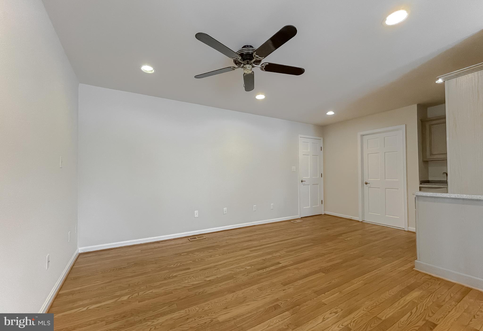 42285 Brook Manor Rd