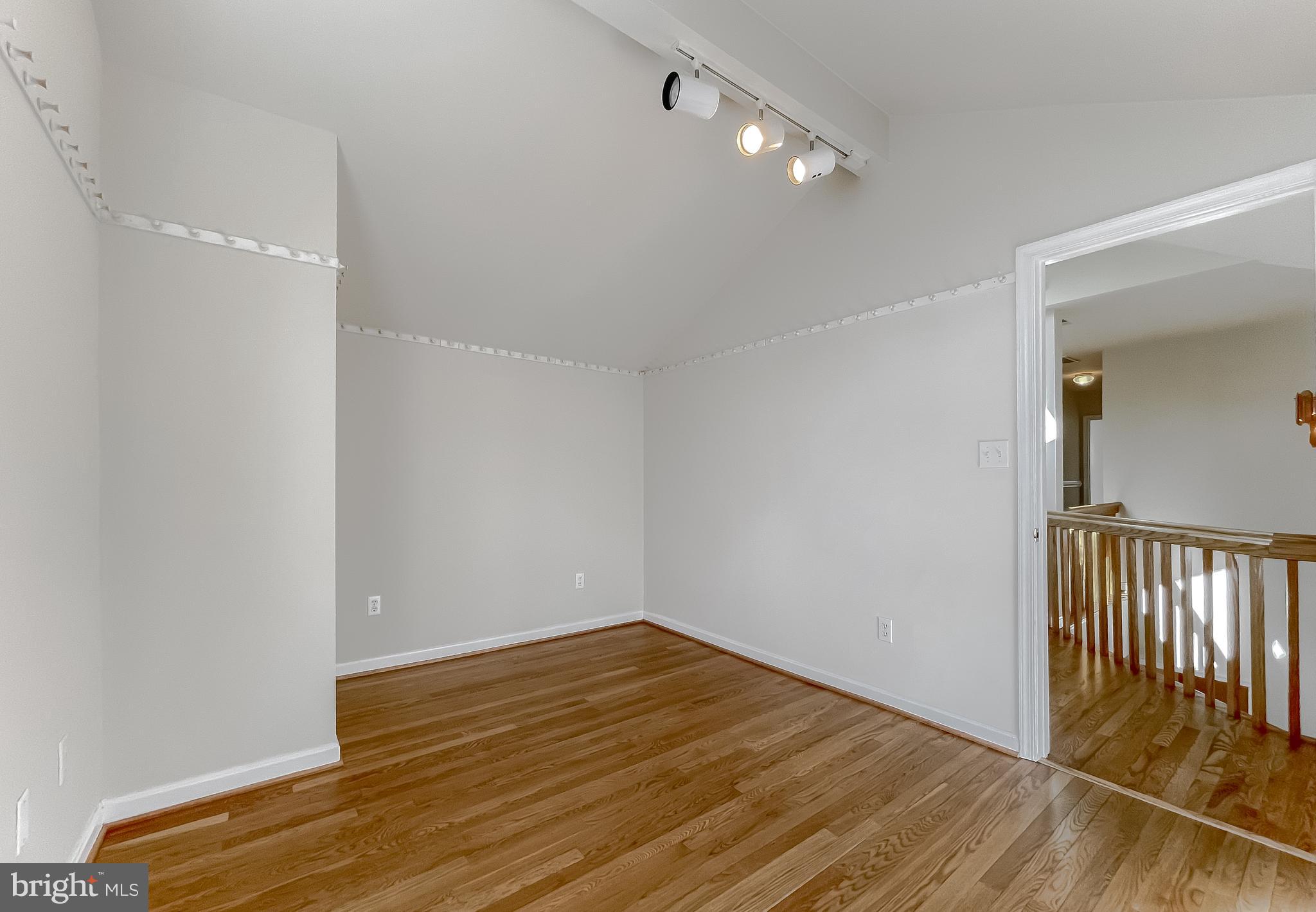 42285 Brook Manor Rd