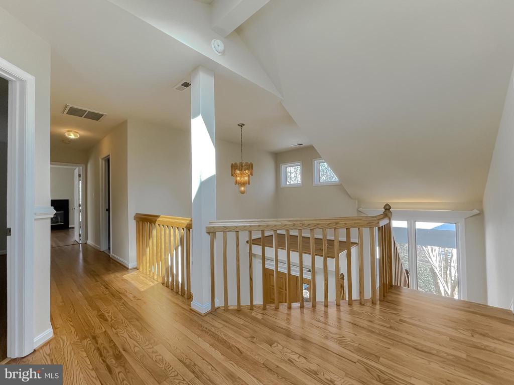 42285 Brook Manor Rd
