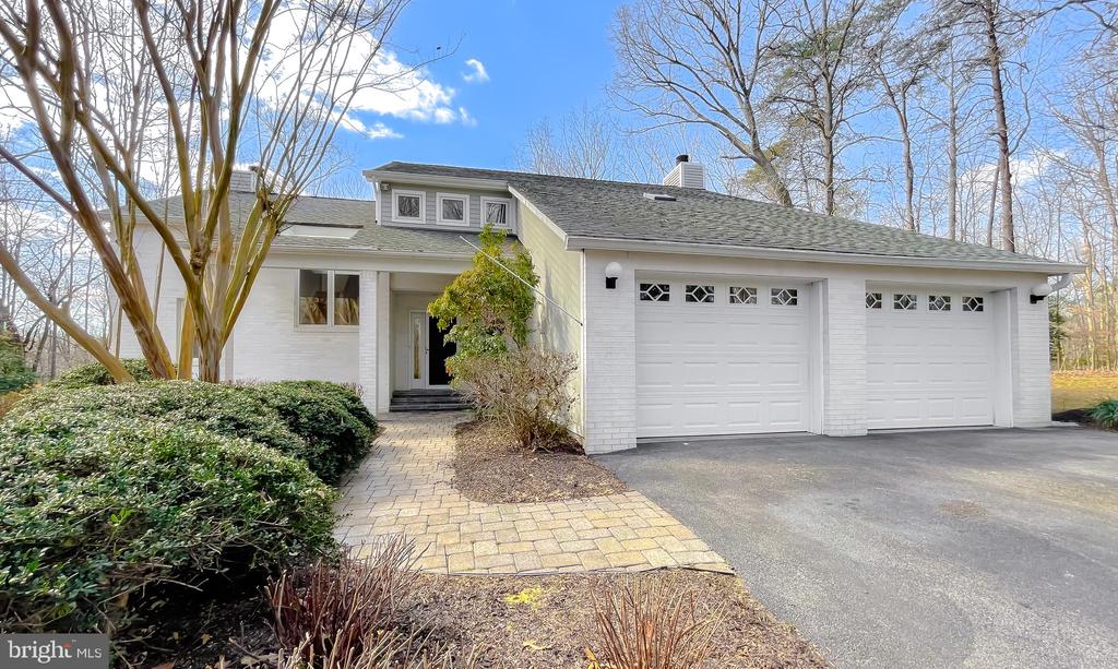 42285 Brook Manor Rd