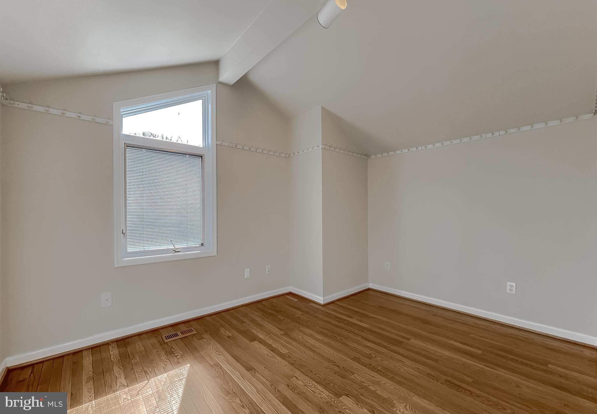 42285 Brook Manor Rd