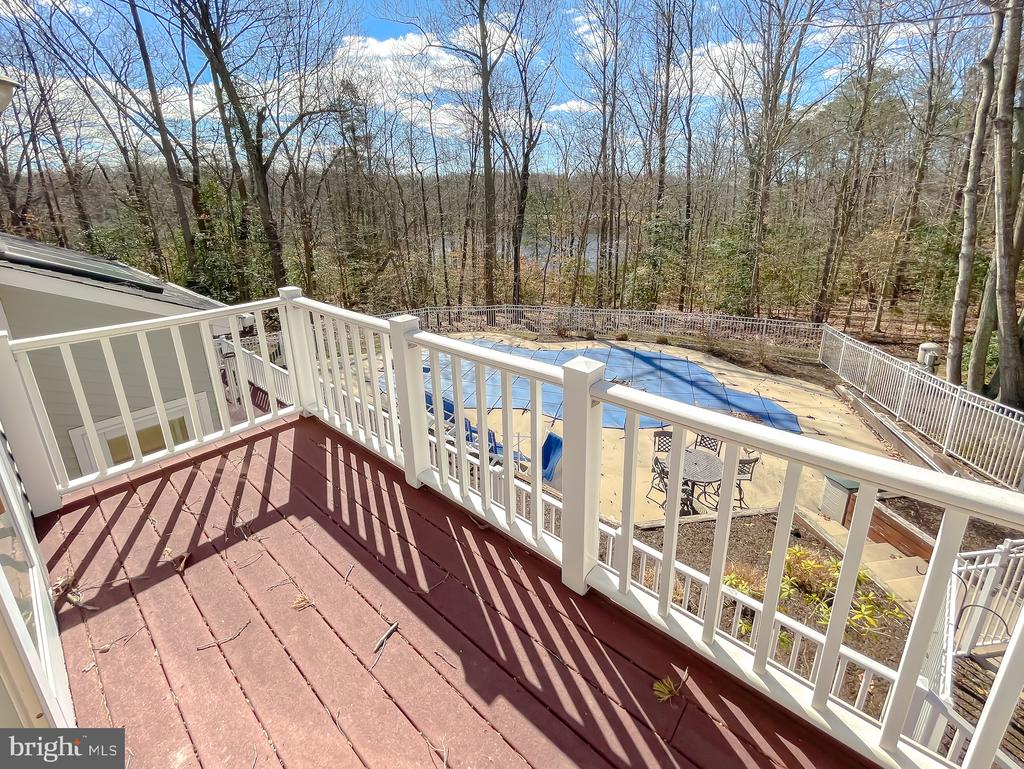 42285 Brook Manor Rd