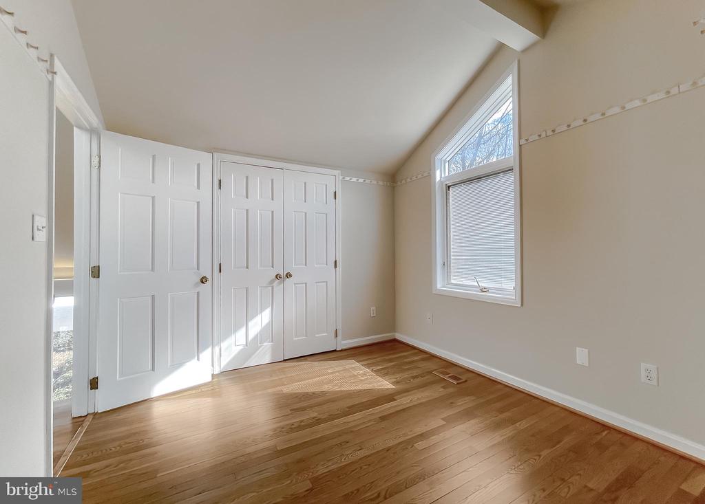 42285 Brook Manor Rd