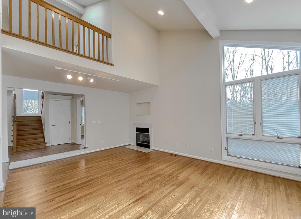 42285 Brook Manor Rd