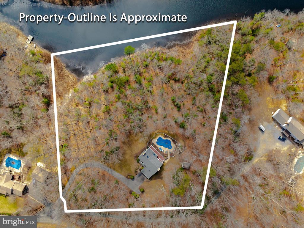 42285 Brook Manor Rd