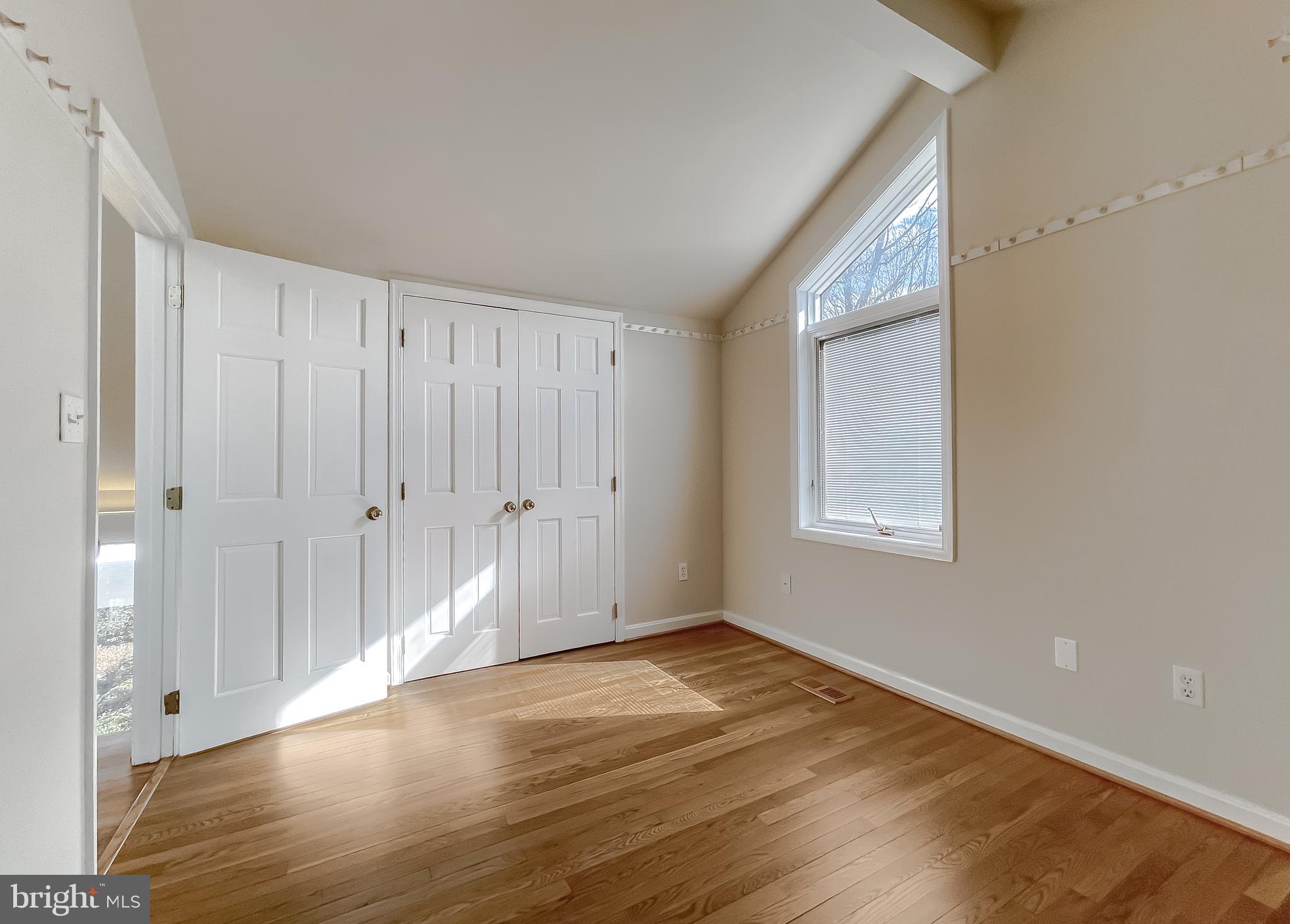 42285 Brook Manor Rd
