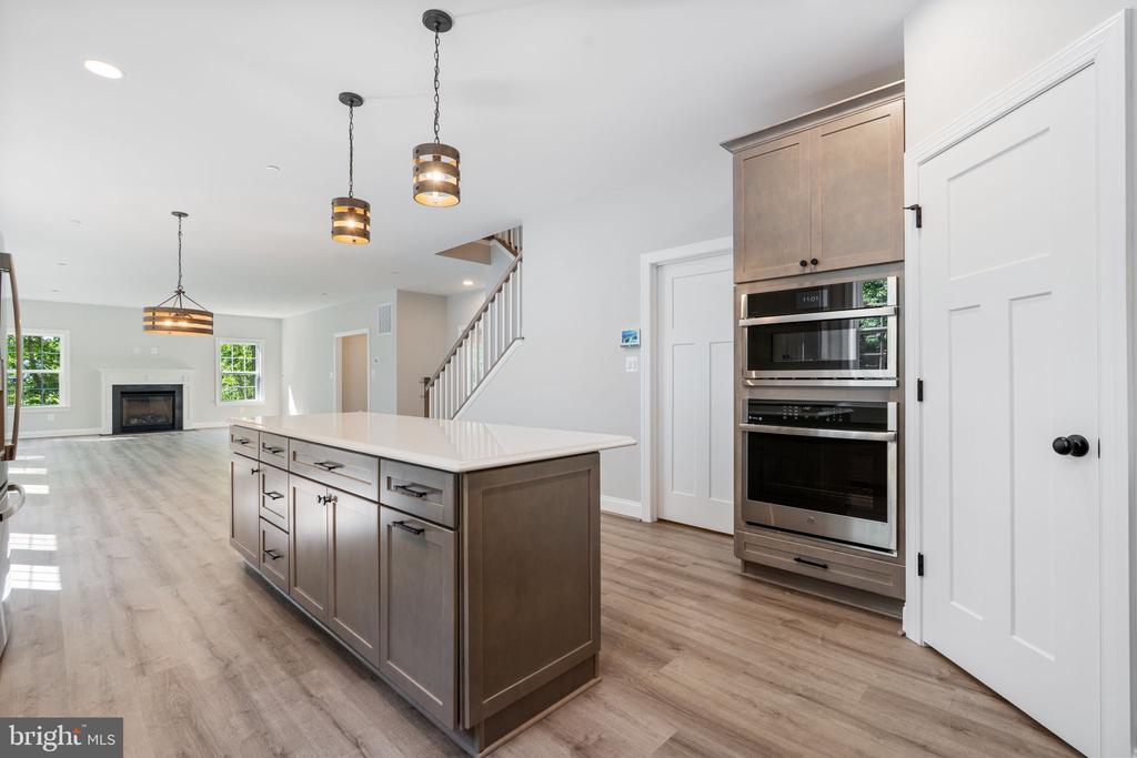 30954 Point Lookout Rd