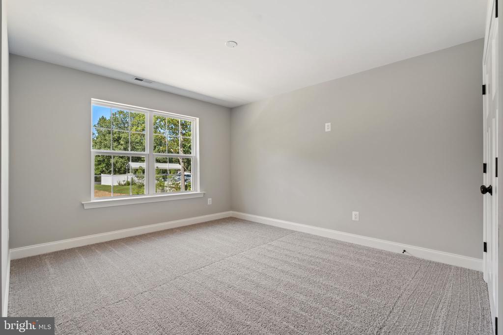 30954 Point Lookout Rd