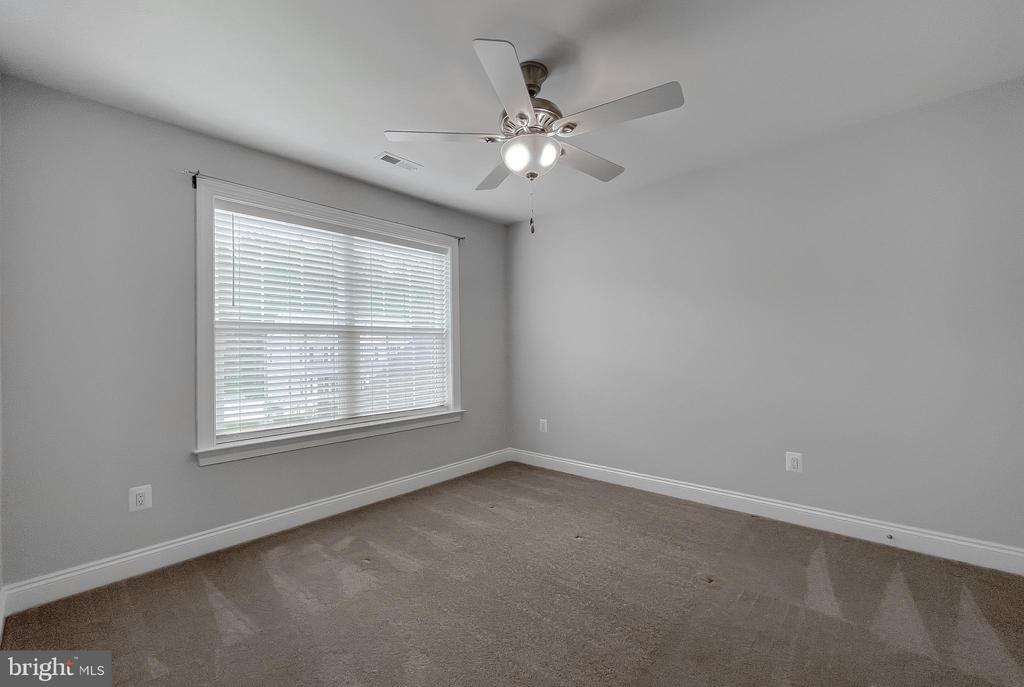 22064 Daffodil Ct