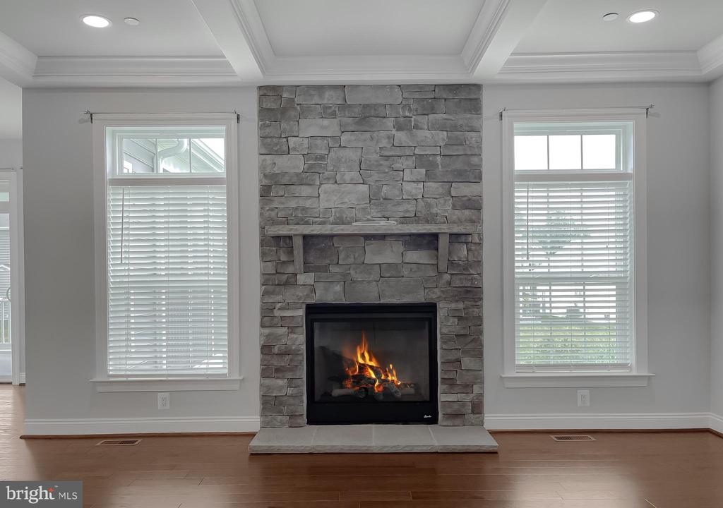 22064 Daffodil Ct