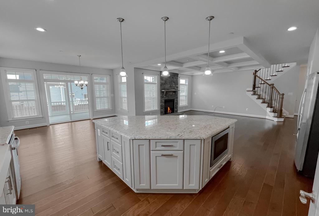 22064 Daffodil Ct