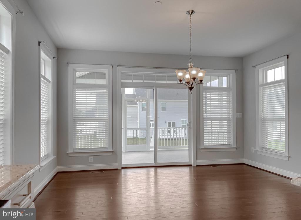 22064 Daffodil Ct