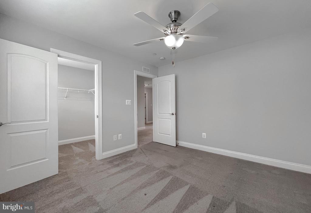 22064 Daffodil Ct