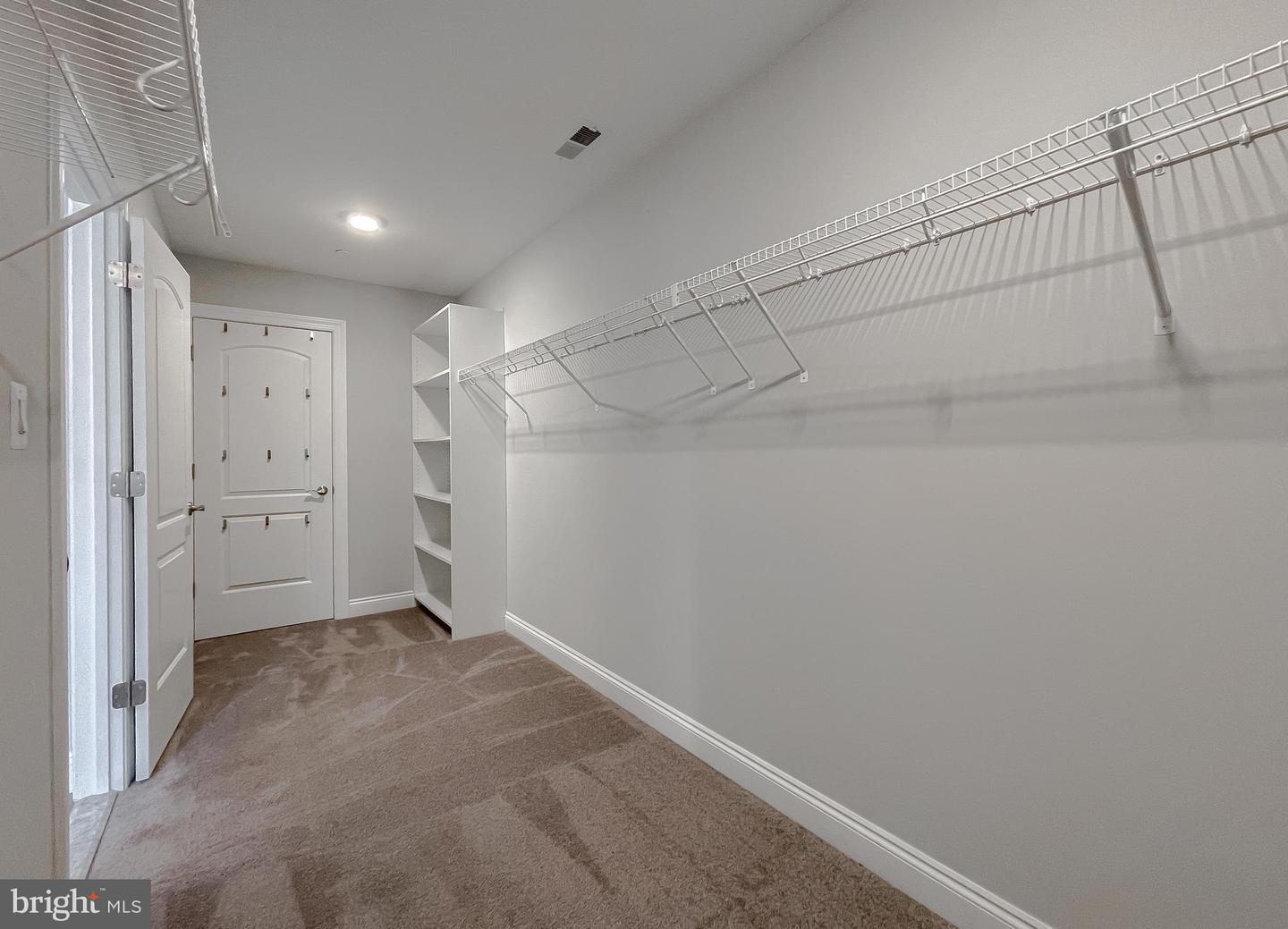 22064 Daffodil Ct