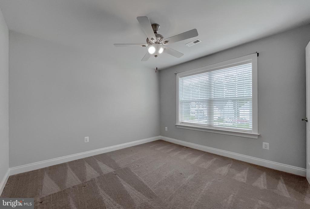 22064 Daffodil Ct