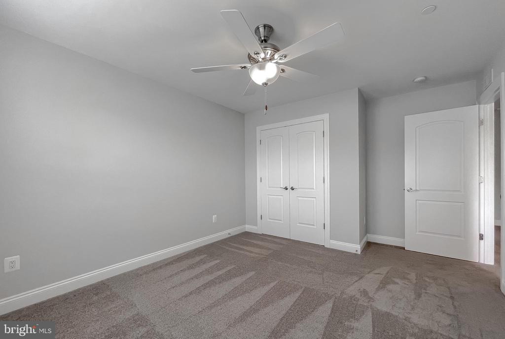 22064 Daffodil Ct