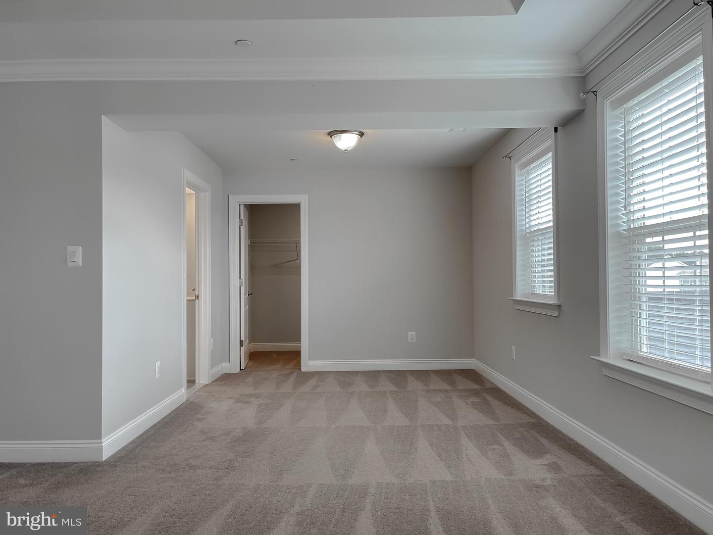 22064 Daffodil Ct