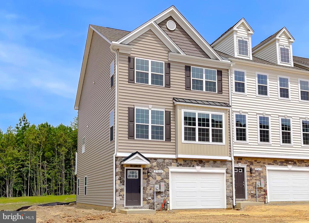 23664 DRAGONFLY LANE