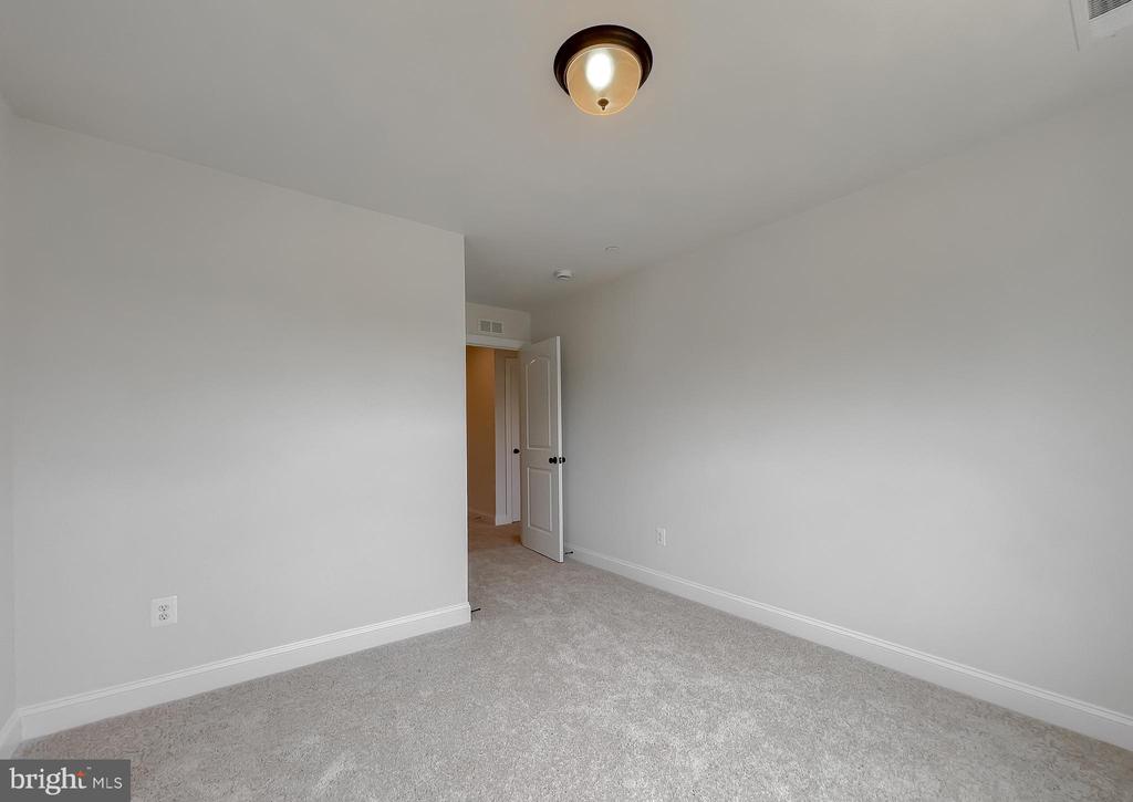 23664 DRAGONFLY LANE