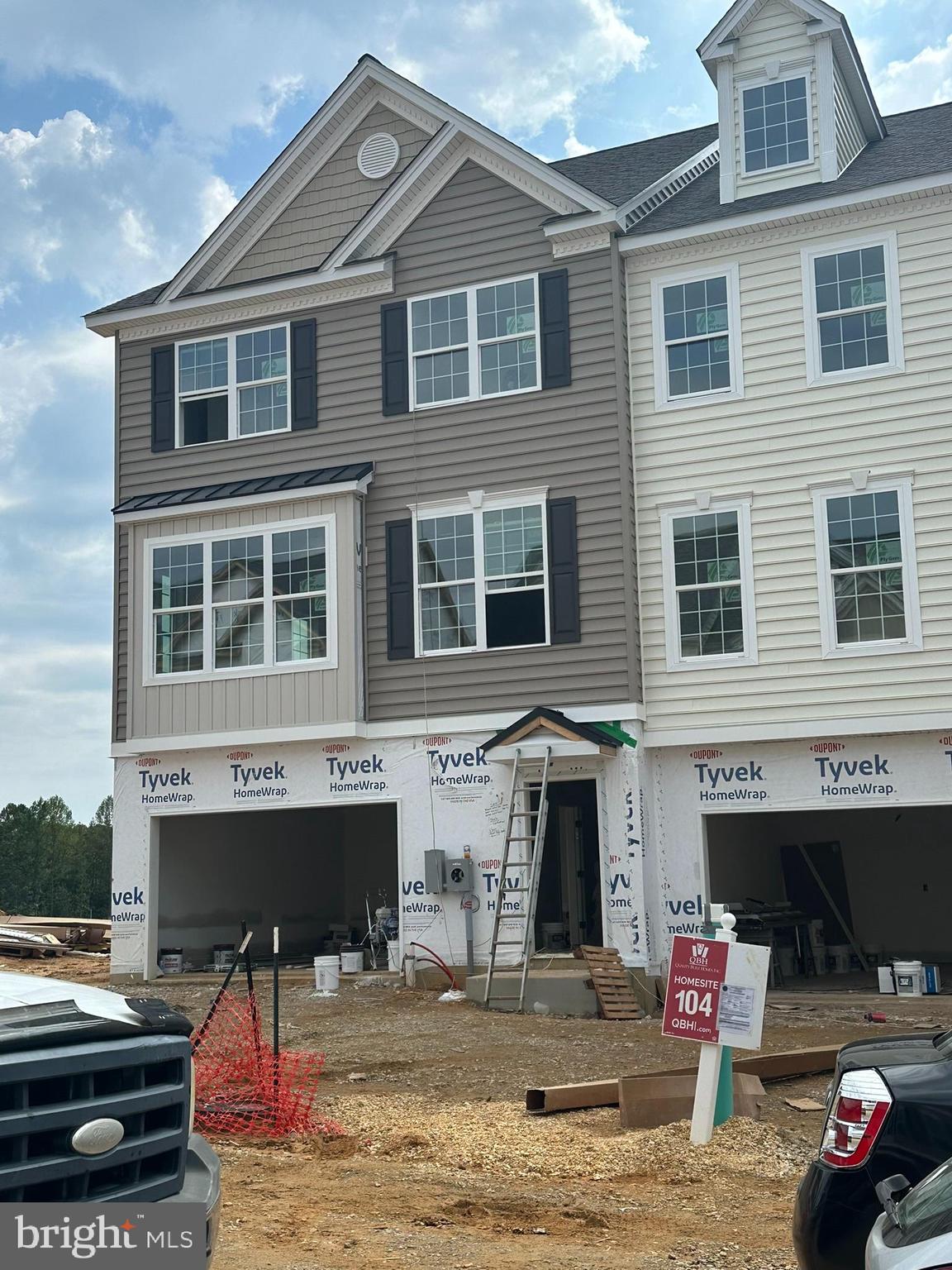 23677 DRAGONFLY LANE