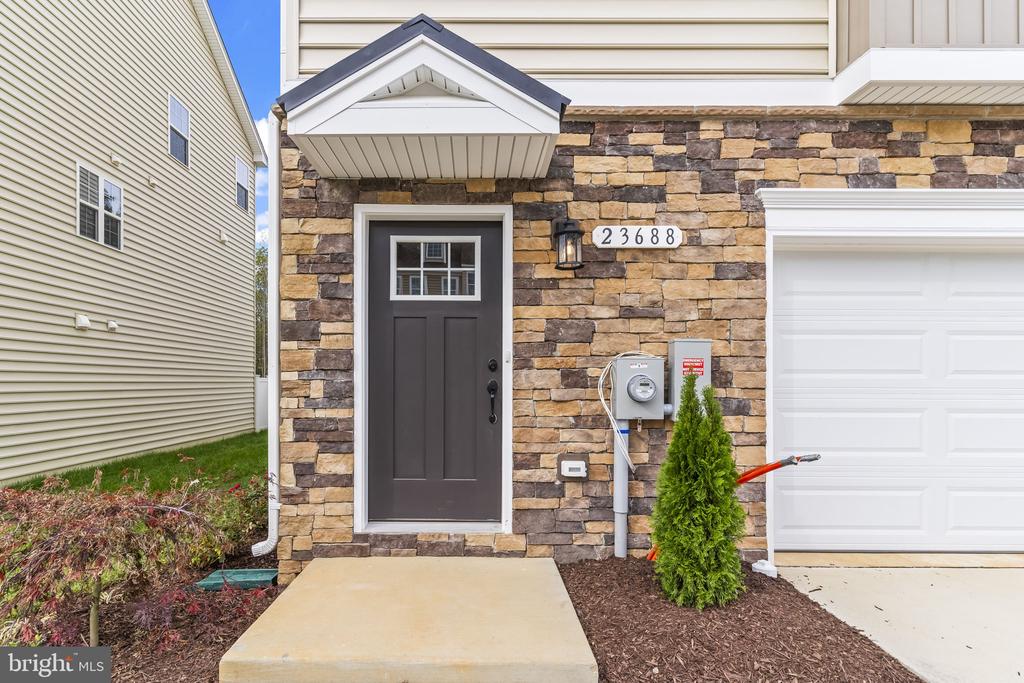23688 DRAGONFLY LANE