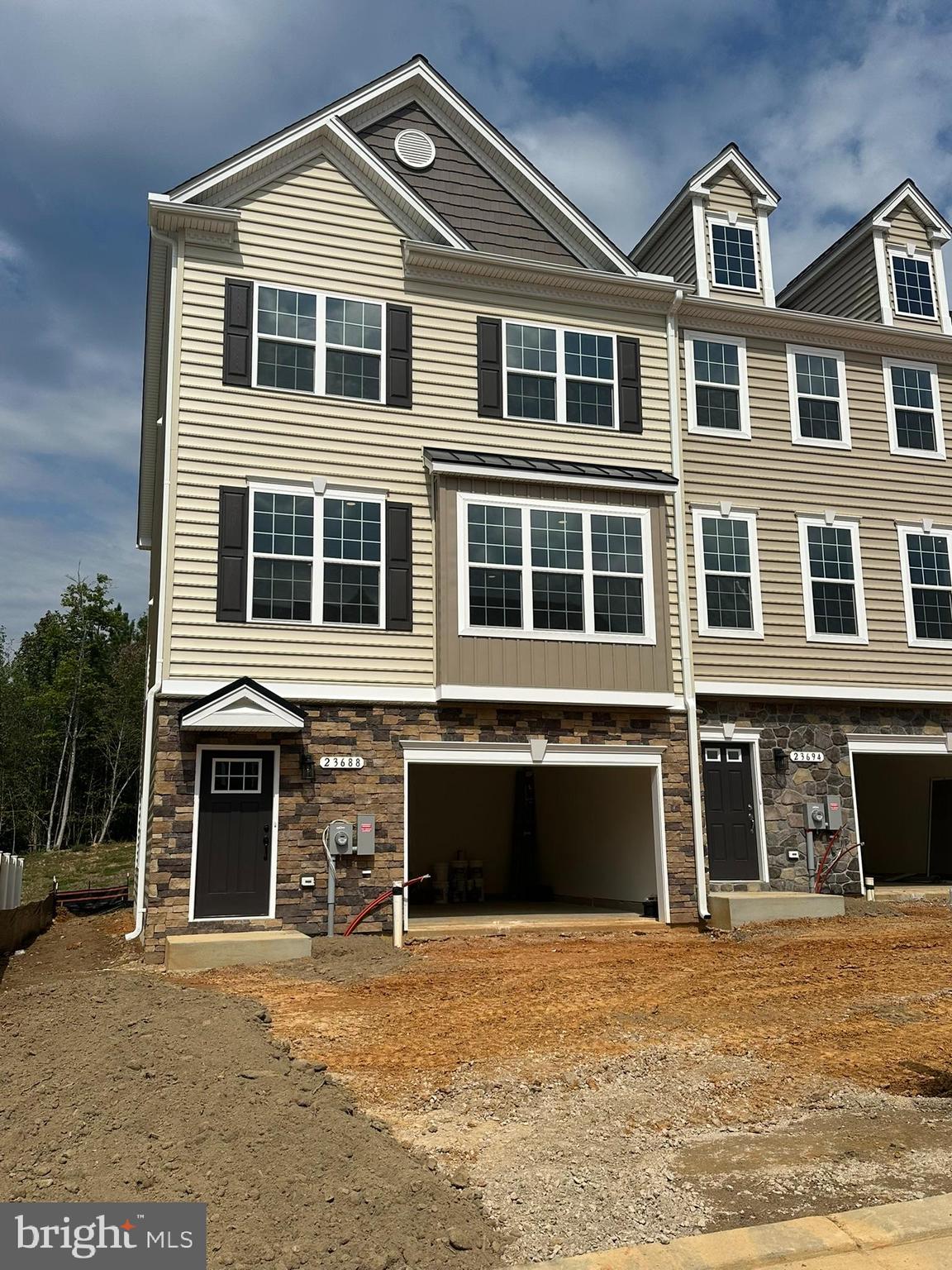23688 DRAGONFLY LANE