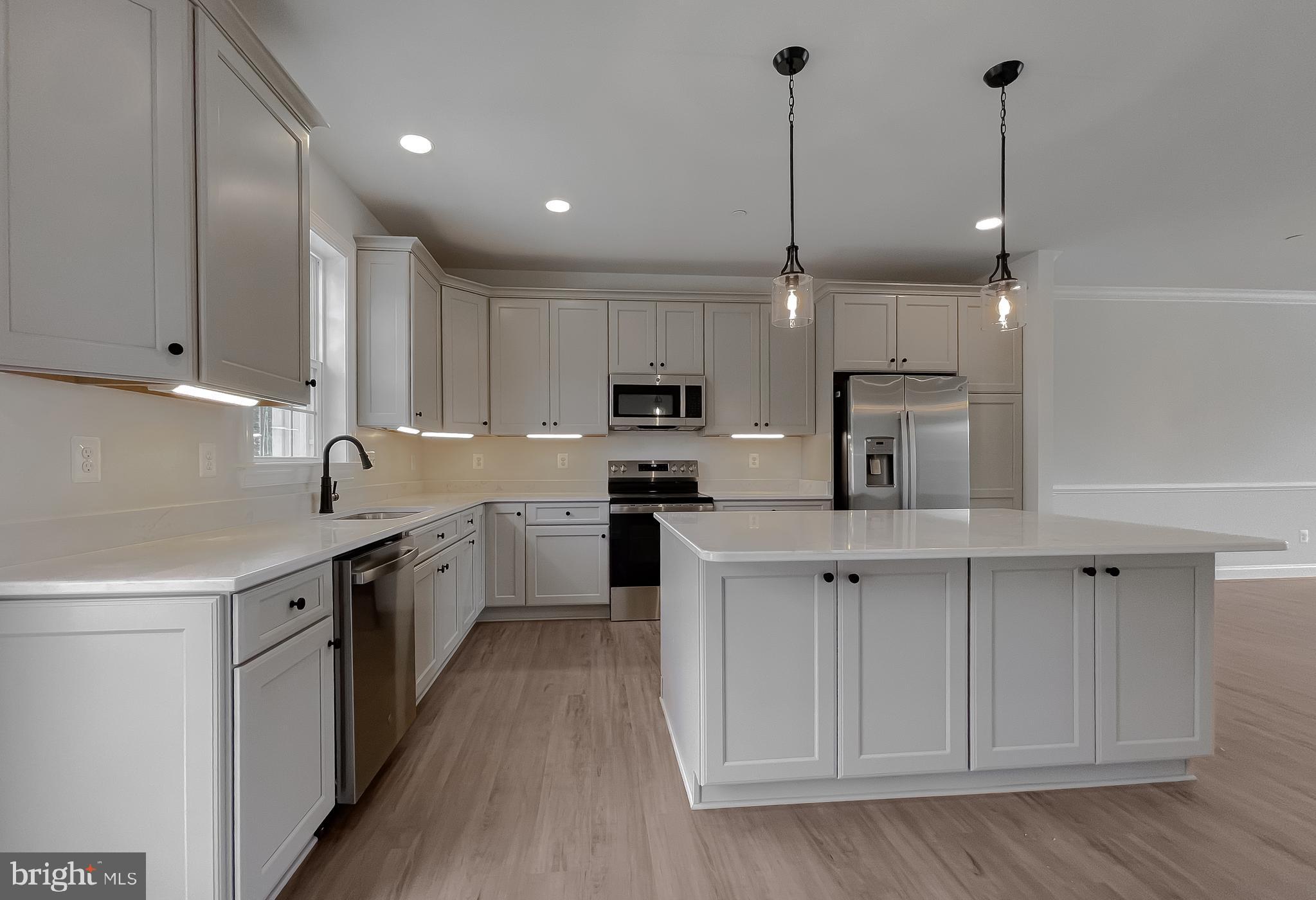 23712 DRAGONFLY LANE