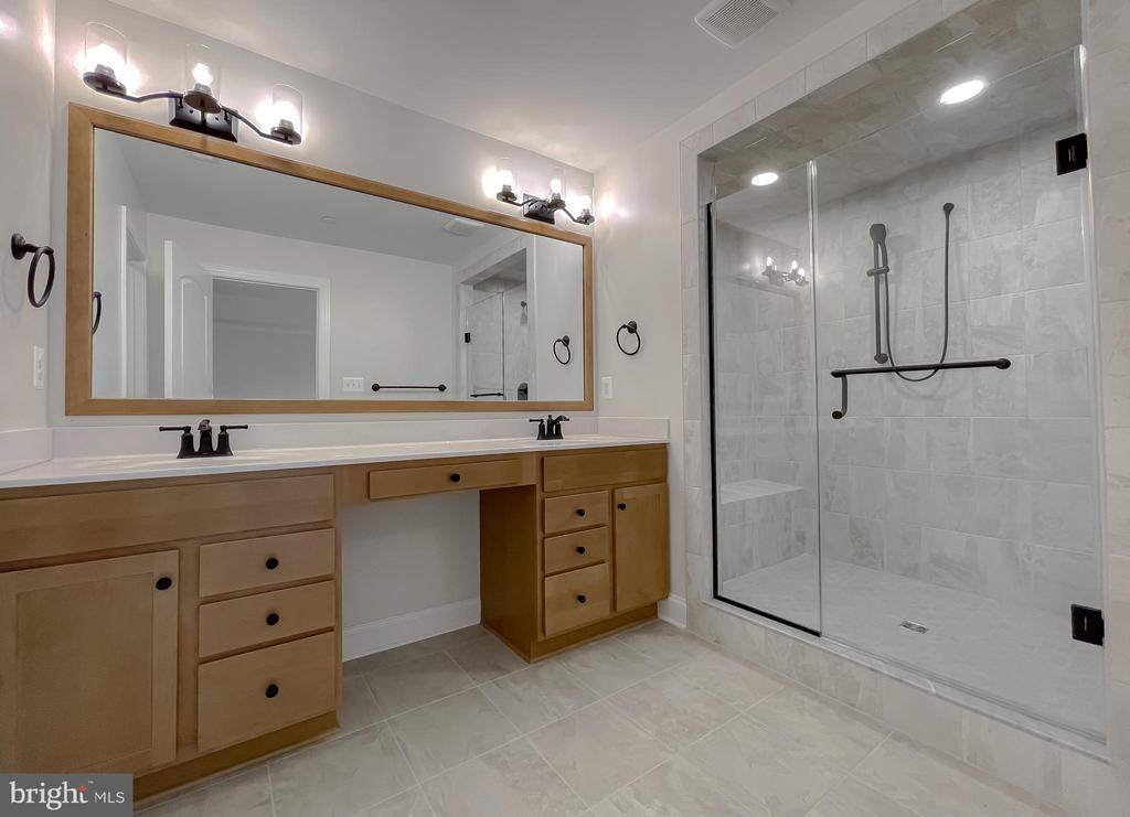 23712 DRAGONFLY LANE