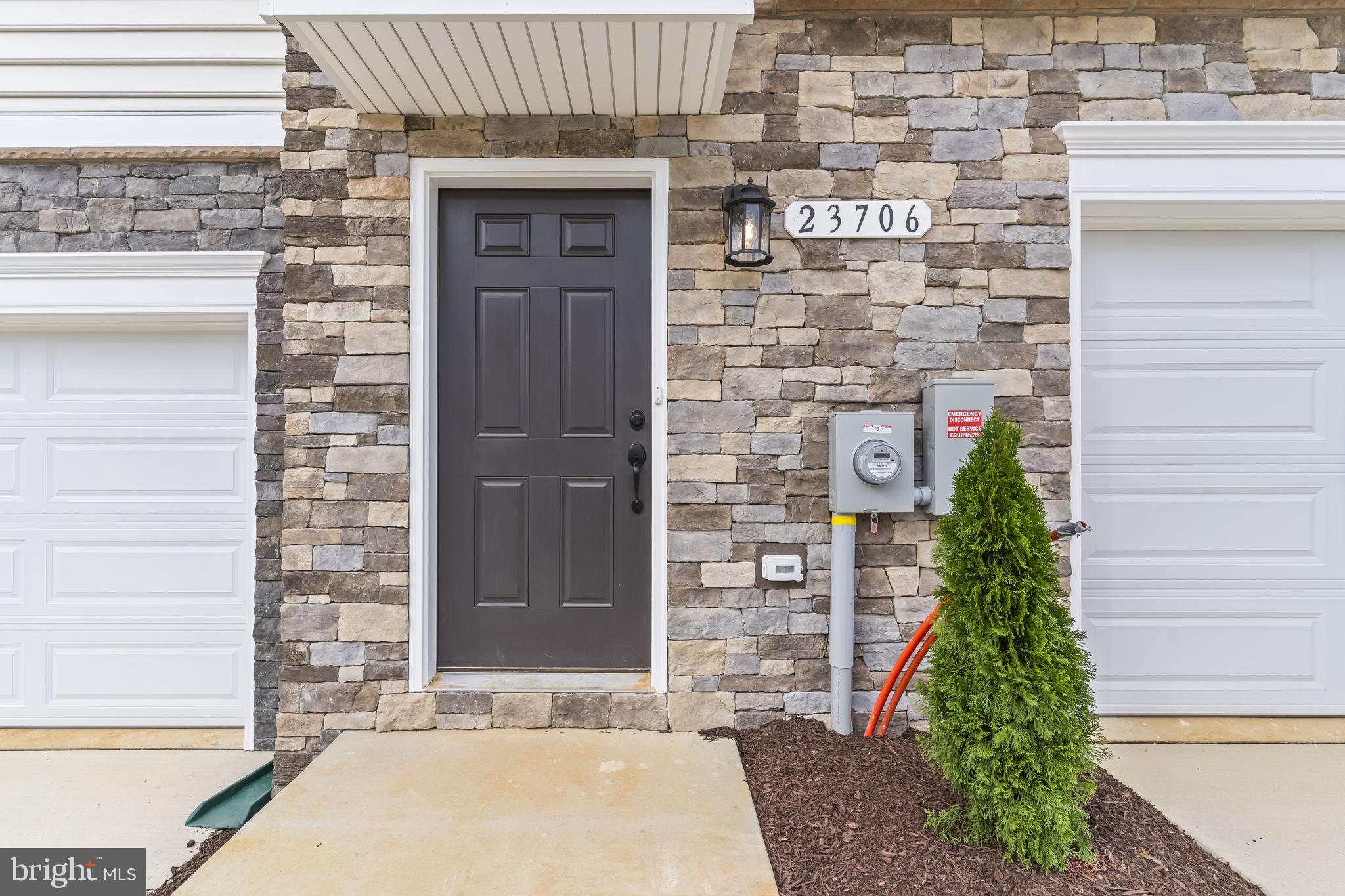 23706 DRAGONFLY LANE