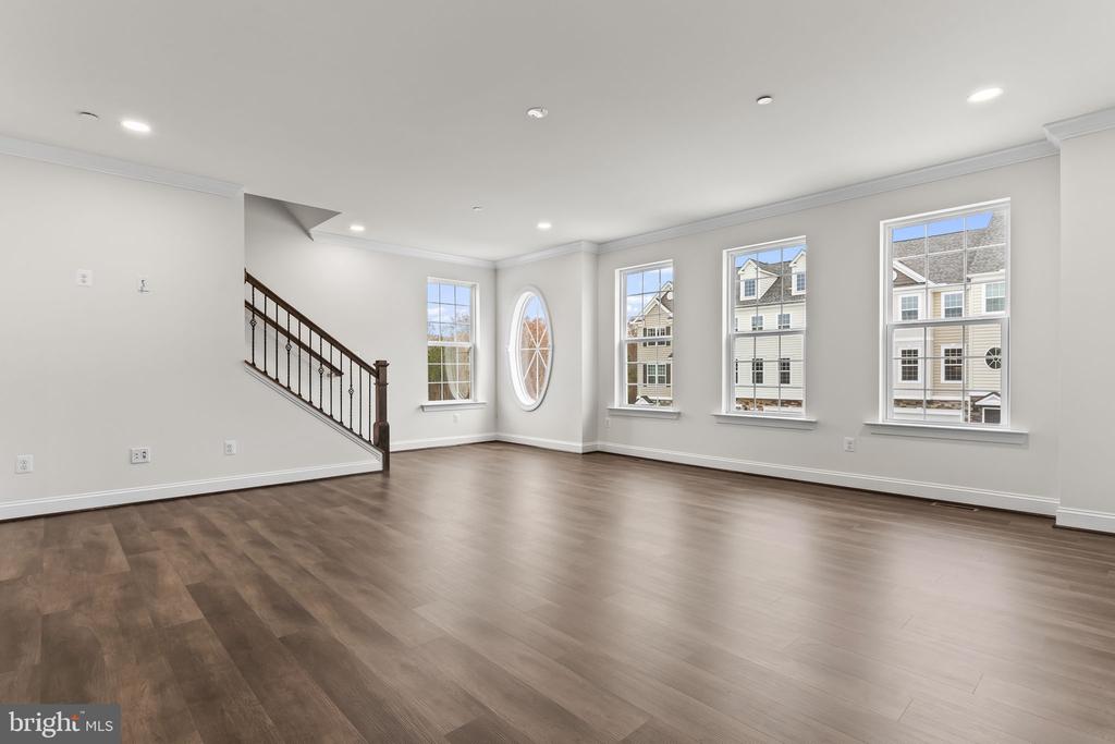 23701 DRAGONFLY LANE