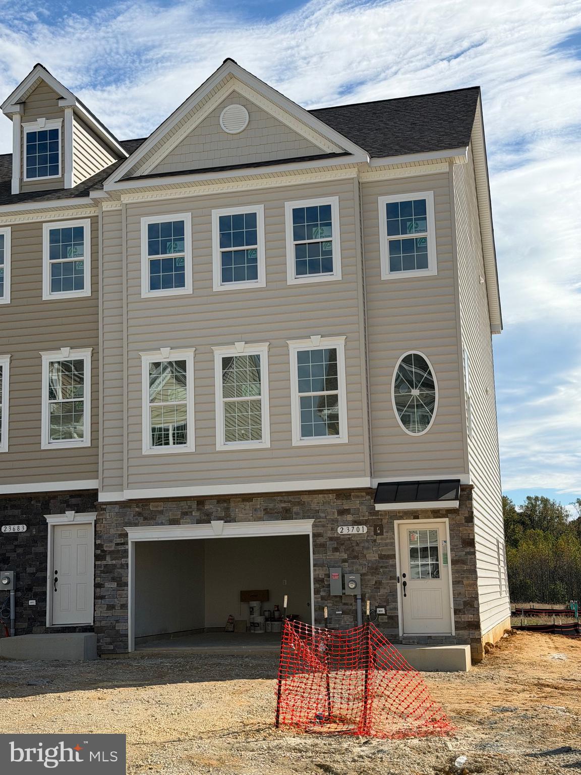 23701 DRAGONFLY LANE