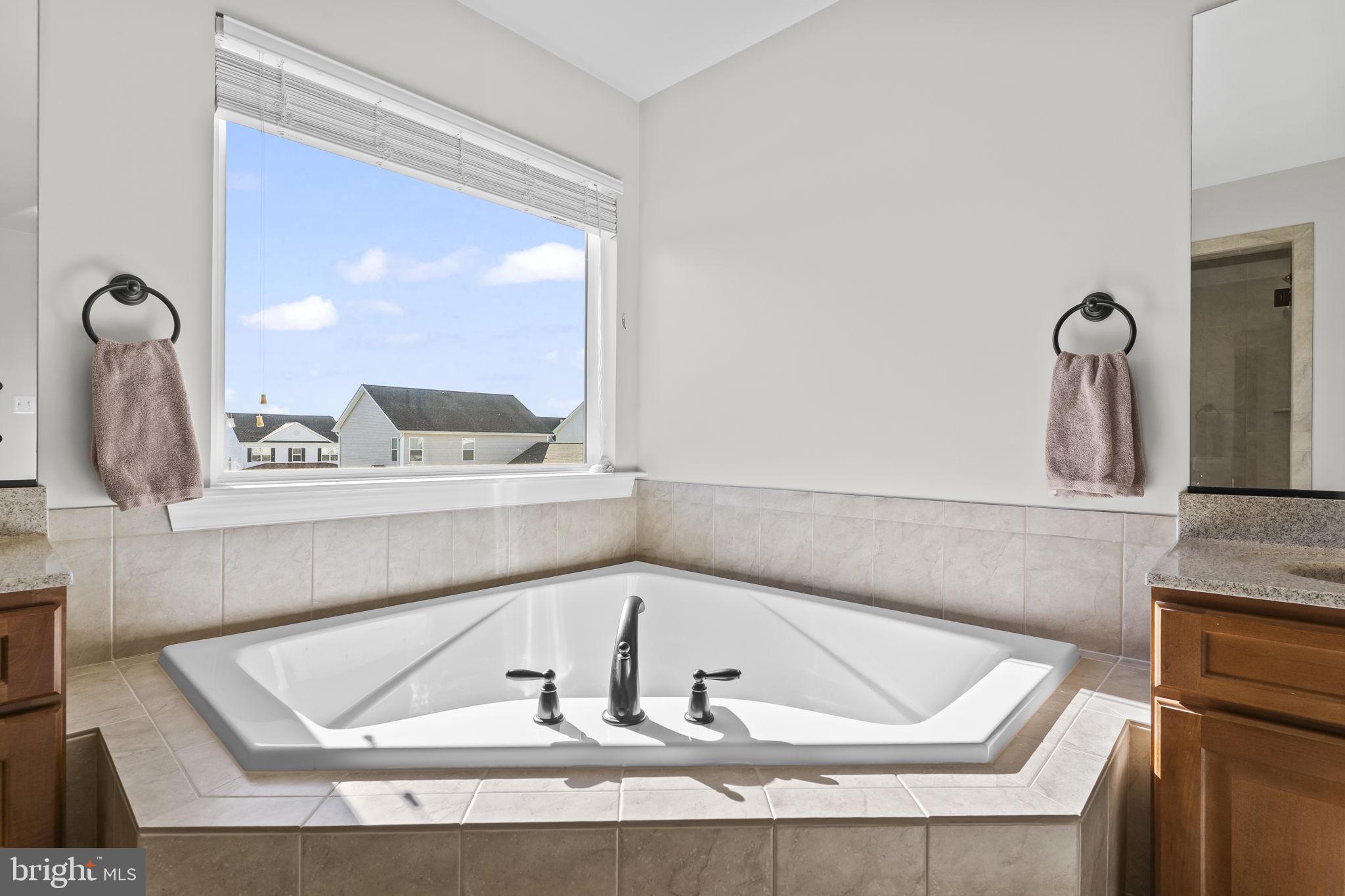 41492 CHARISMATIC WAY