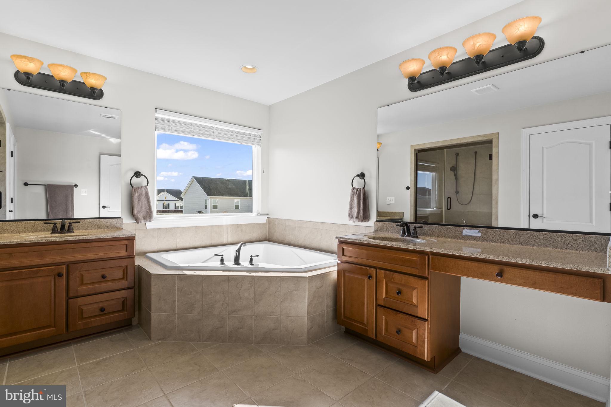 41492 CHARISMATIC WAY