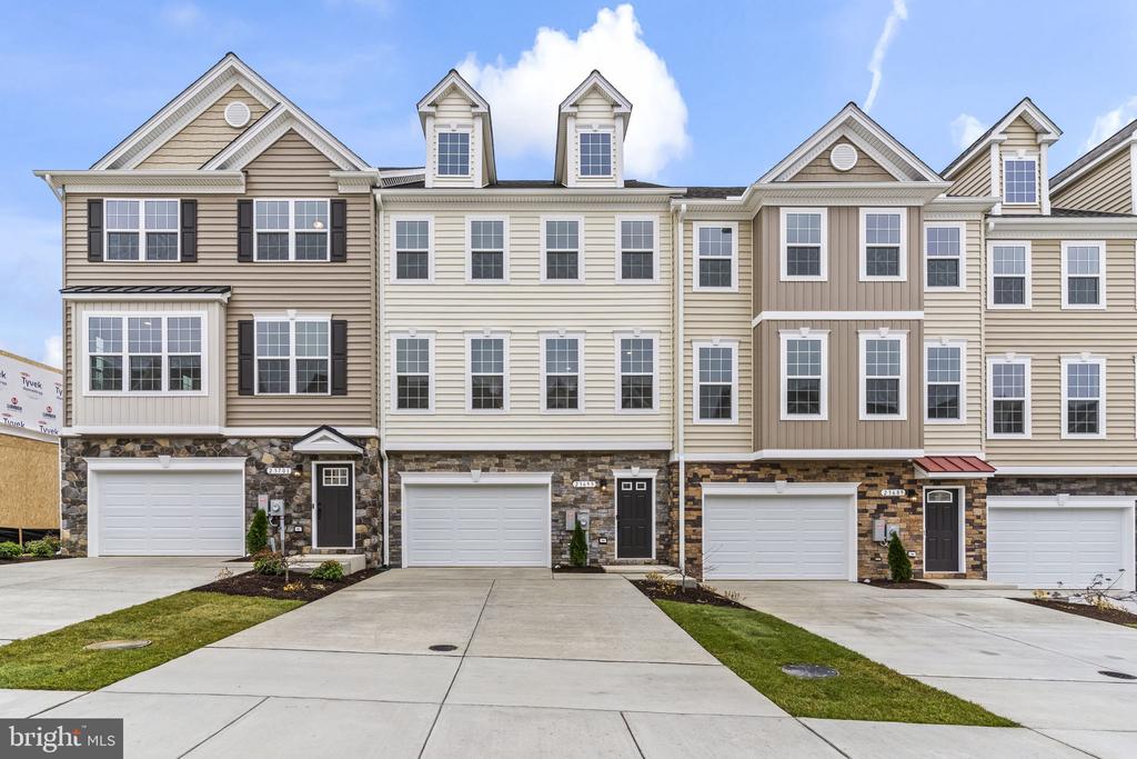 Lot 104- 23695 DRAGONFLY LANE