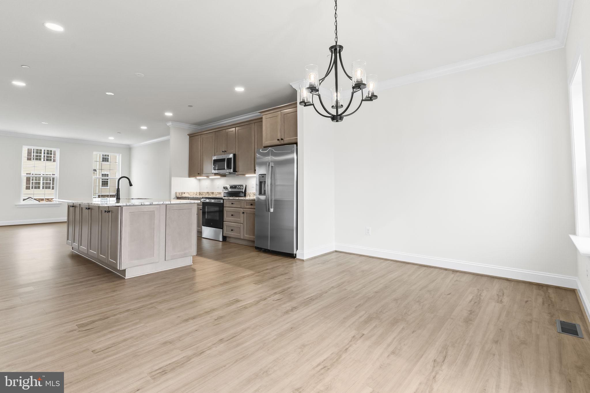 lot 106-23683 DRAGONFLY LANE