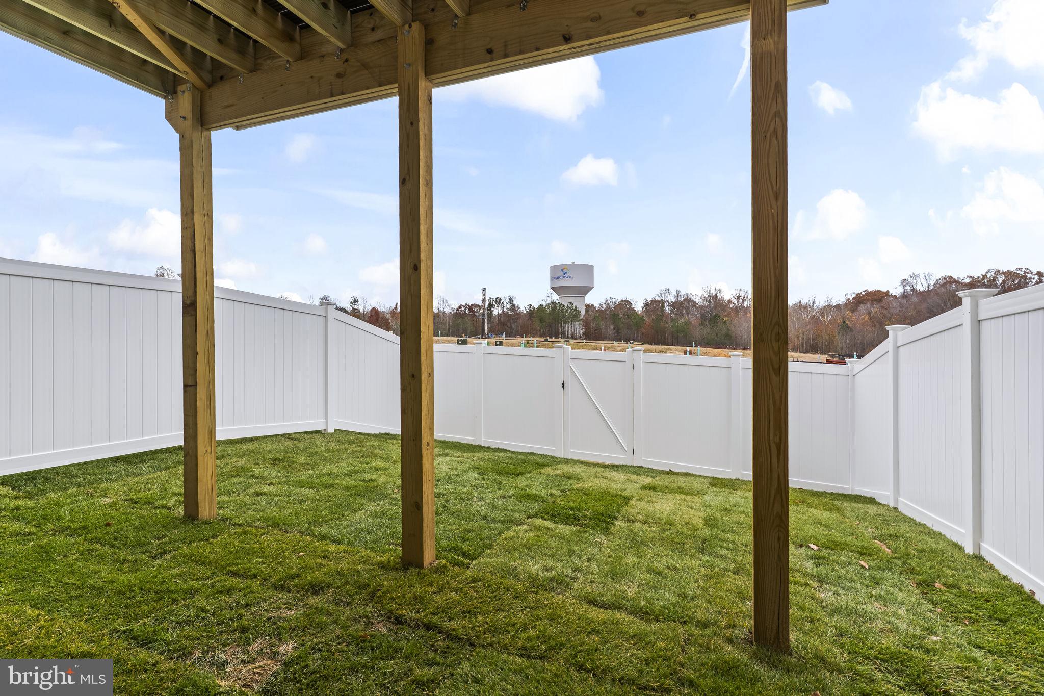 lot 106-23683 DRAGONFLY LANE