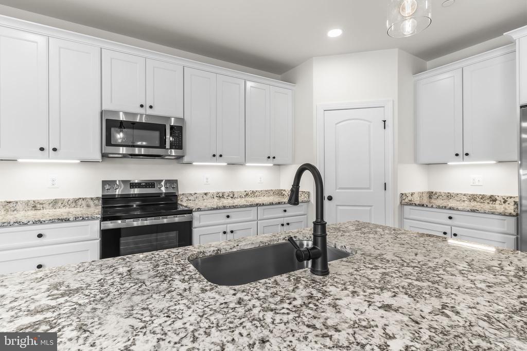Lot 137- 23667 WEEPING WILLOW WAY
