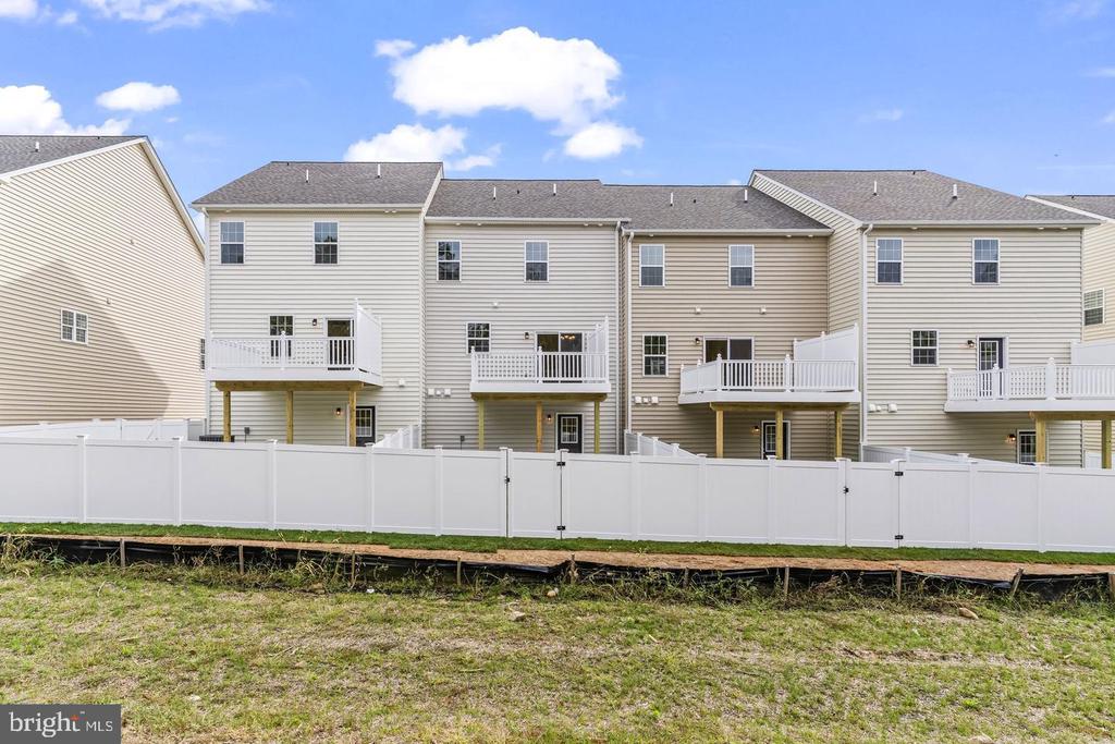 Lot 100 - 23719 DRAGONFLY LANE