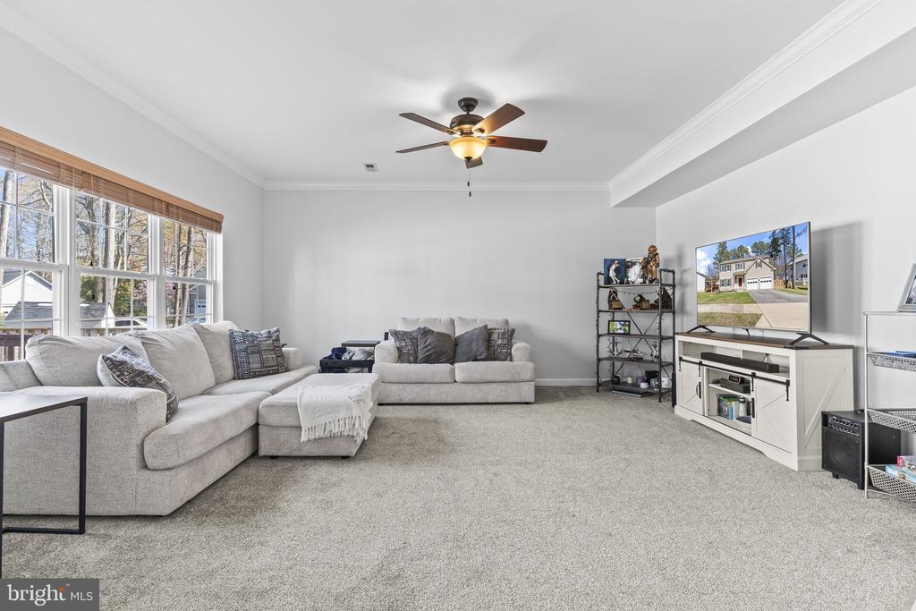 21544 OXFORD DRIVE