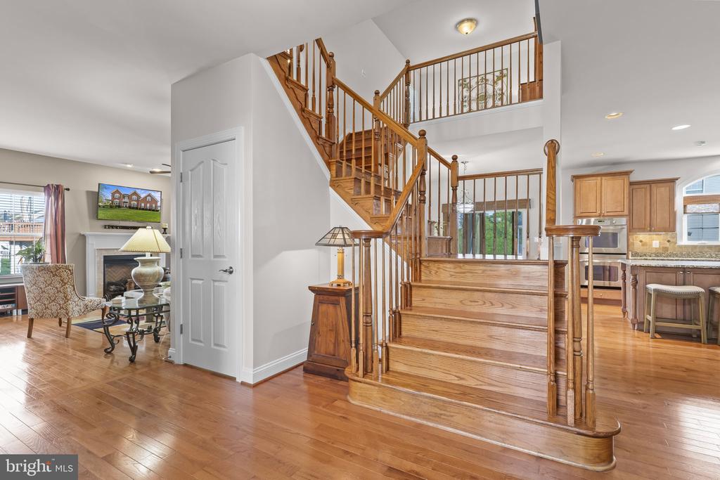 41389 HOLIDAY COURT