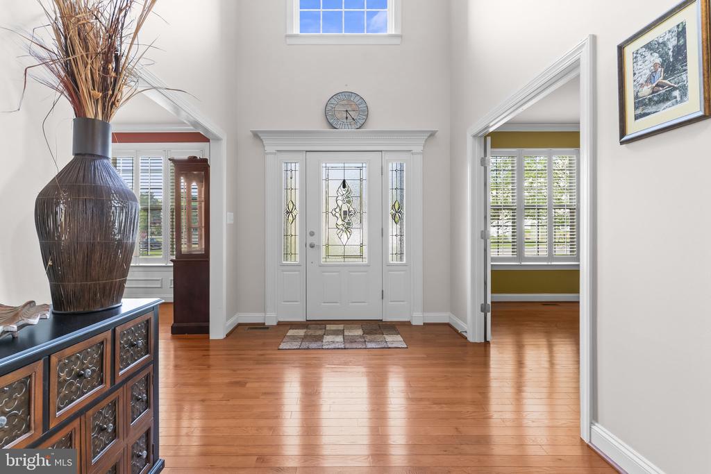 41389 HOLIDAY COURT