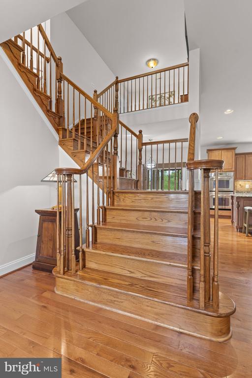 41389 HOLIDAY COURT