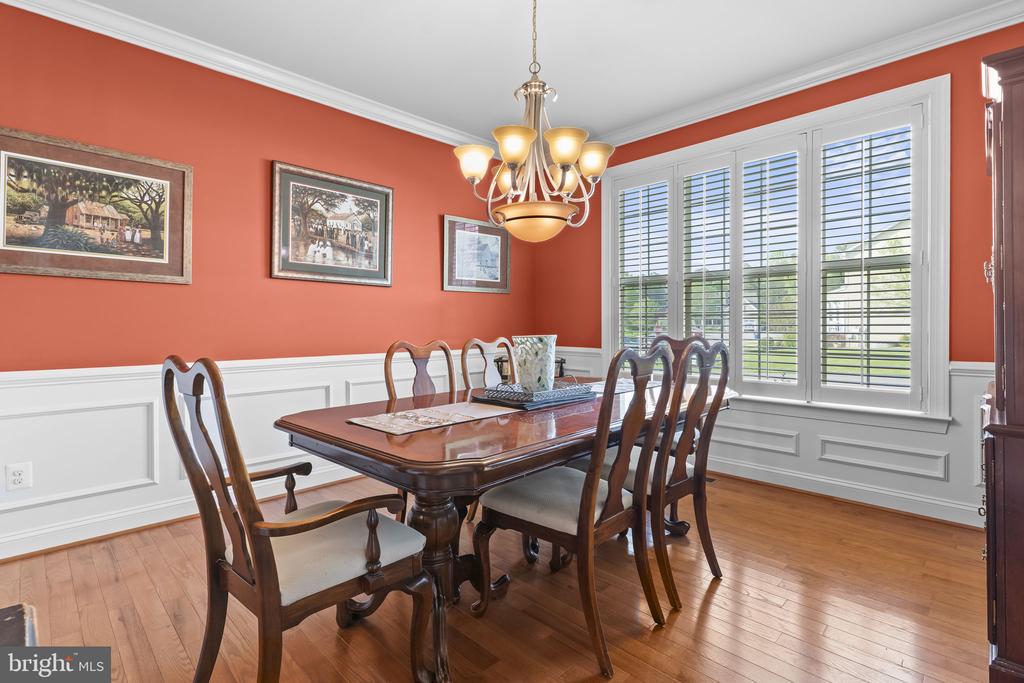 41389 HOLIDAY COURT