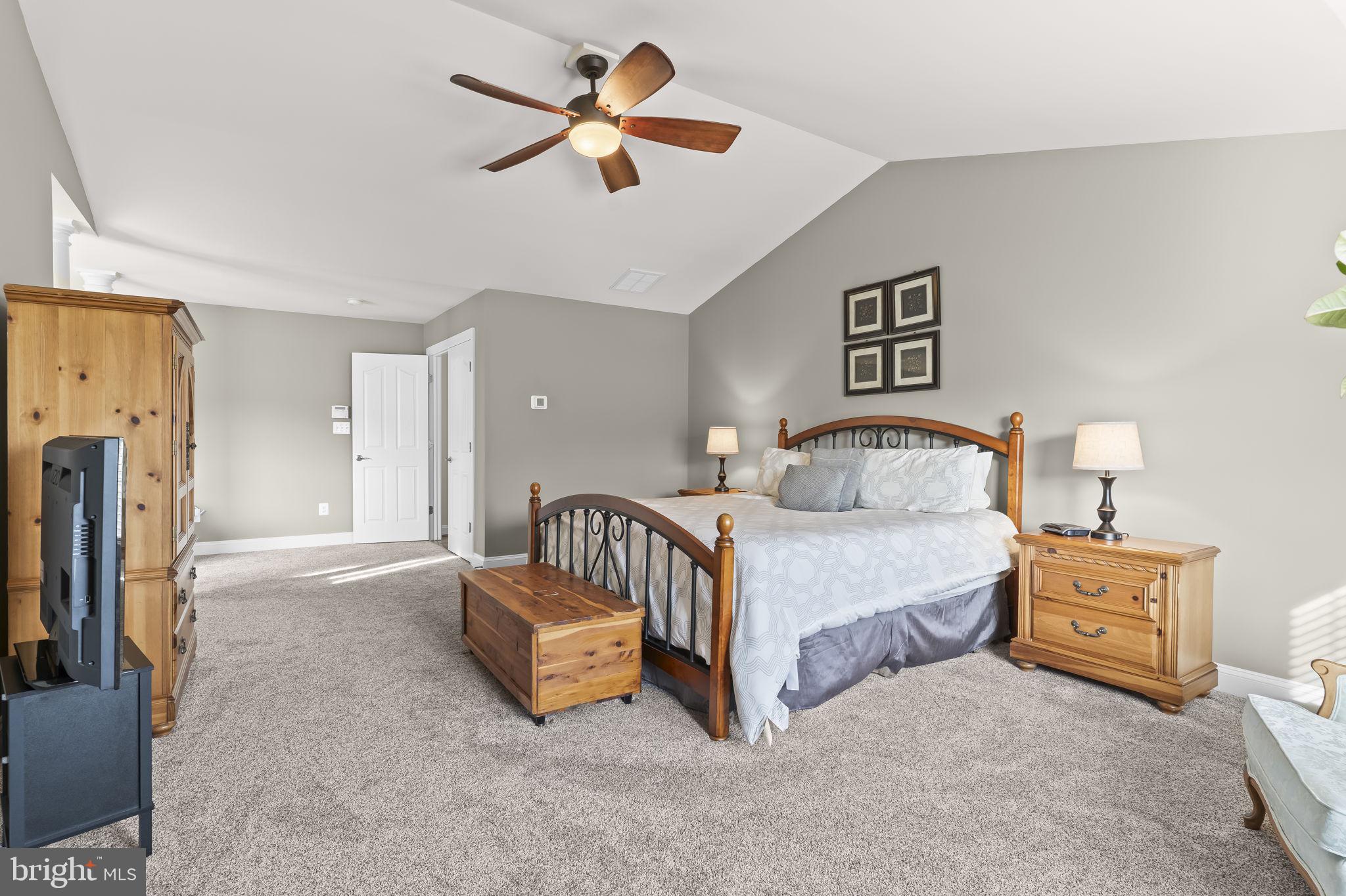 41389 HOLIDAY COURT