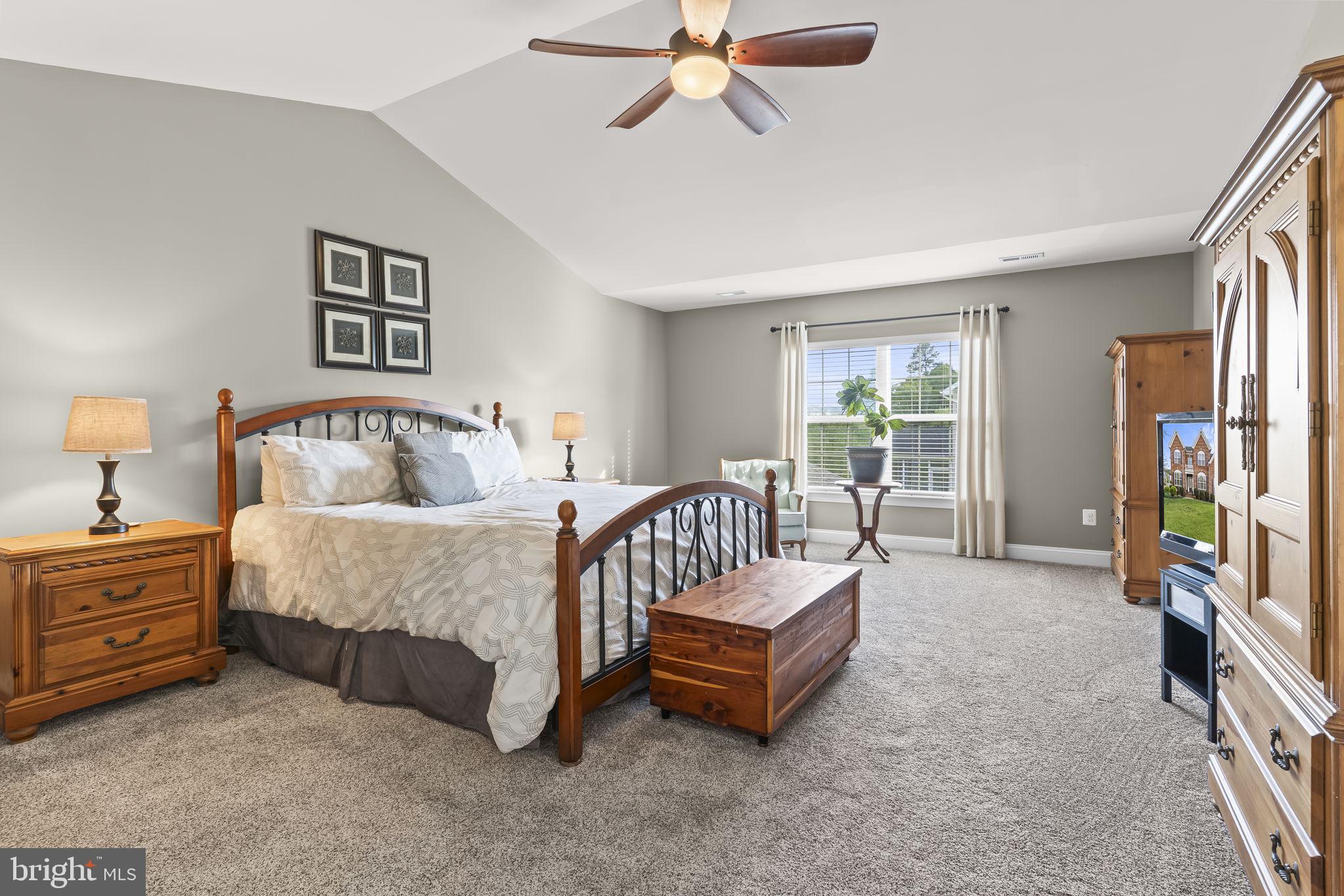 41389 HOLIDAY COURT