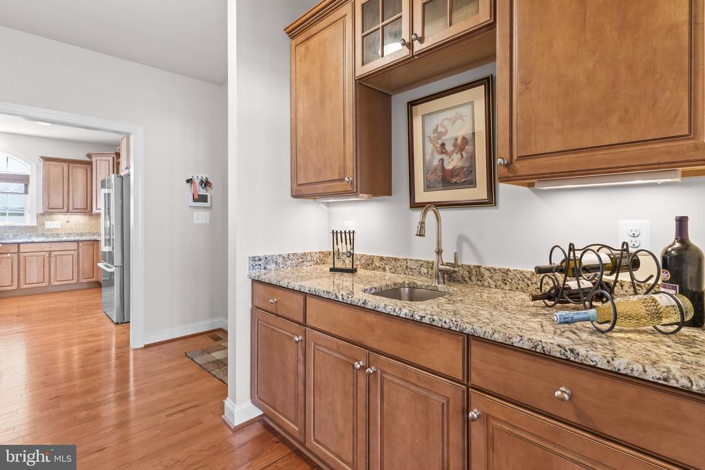 41389 HOLIDAY COURT