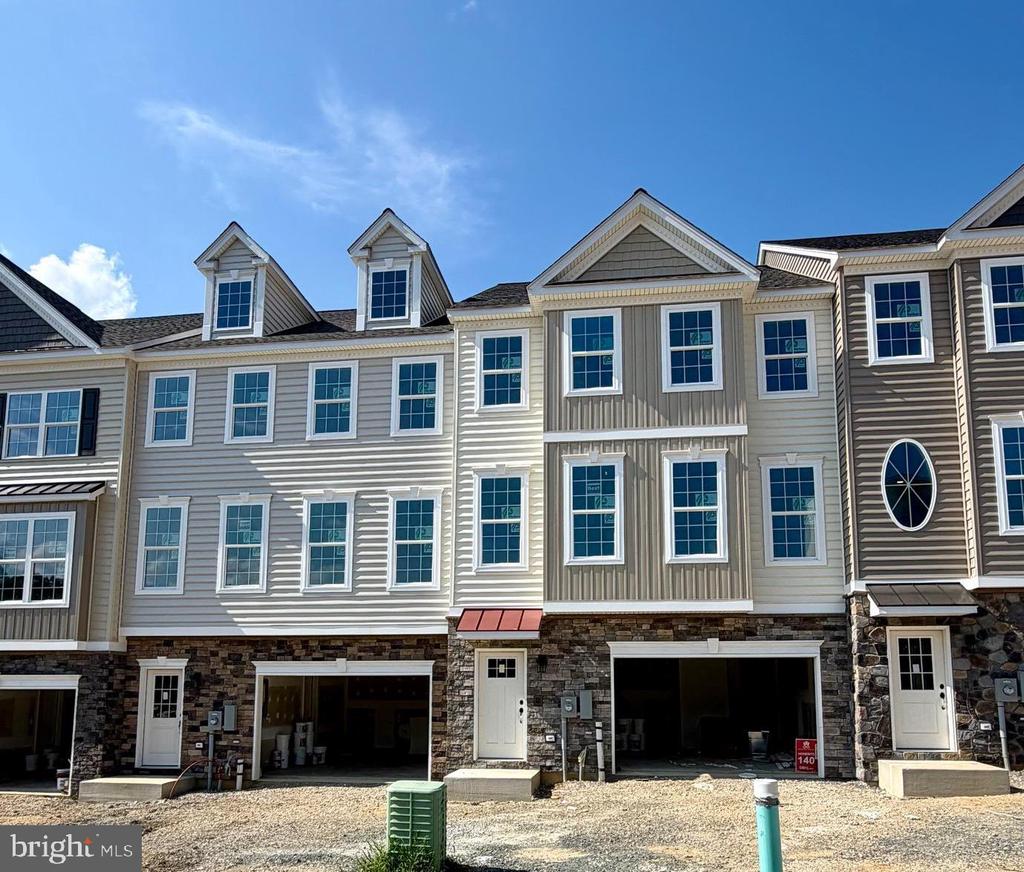 Lot 140 - 23659 DRAGONFLY LANE