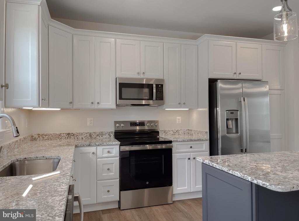 Lot 140 - 23659 DRAGONFLY LANE