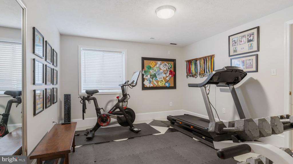 21822 RIVIERA COURT