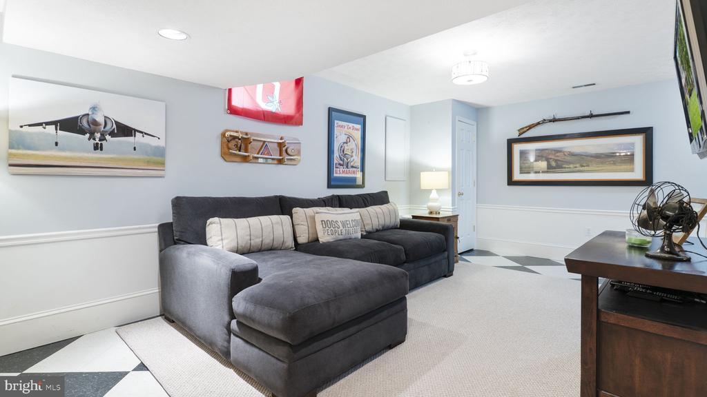21822 RIVIERA COURT